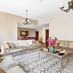 Welhome - Waterfront Family-Size Apt With Jbr Beach Access