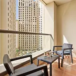 Welhome - Waterfront Family-Size Apt With Jbr Beach Access